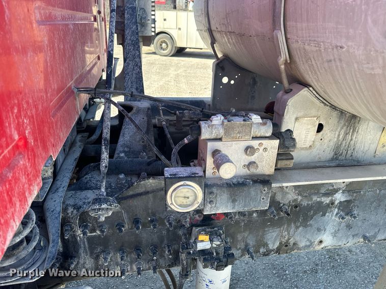 image for item DL4394 2006 Volvo VHD ready mix truck