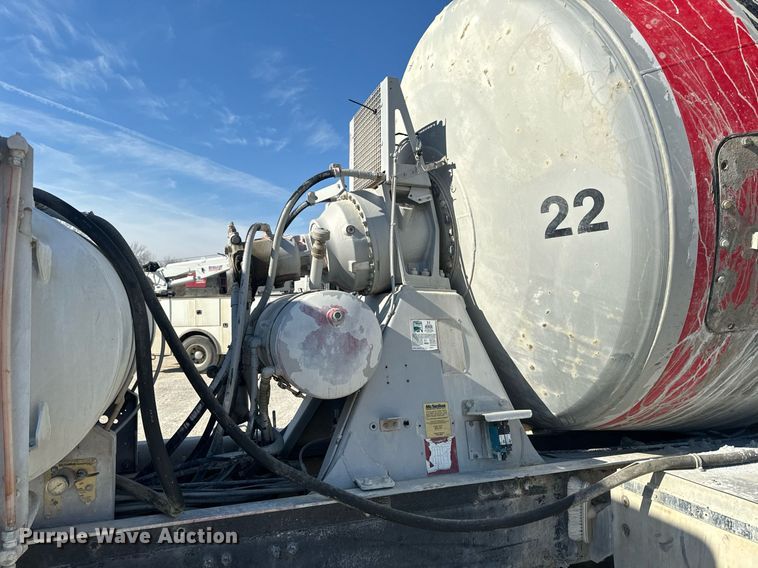 image for item DL4394 2006 Volvo VHD ready mix truck