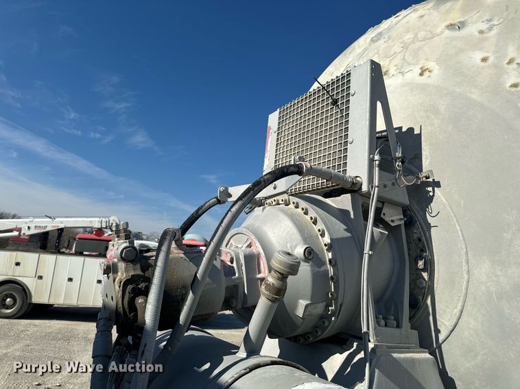 image for item DL4394 2006 Volvo VHD ready mix truck