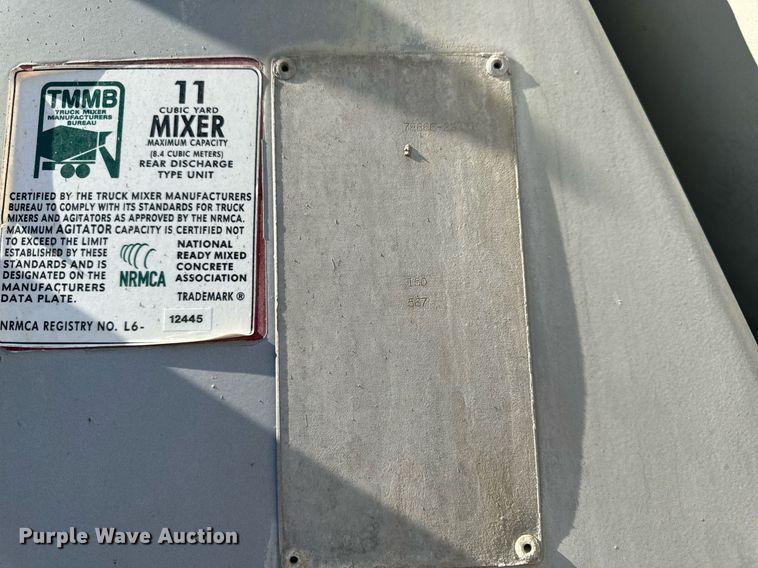 image for item DL4394 2006 Volvo VHD ready mix truck