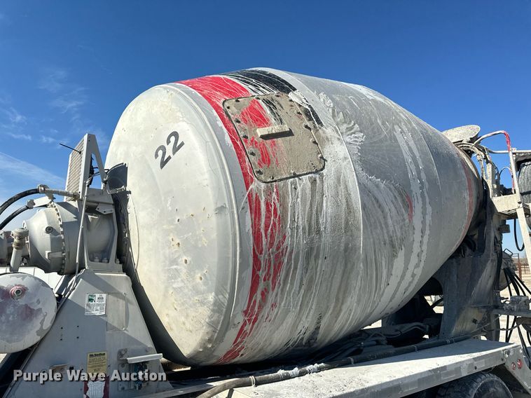 image for item DL4394 2006 Volvo VHD ready mix truck