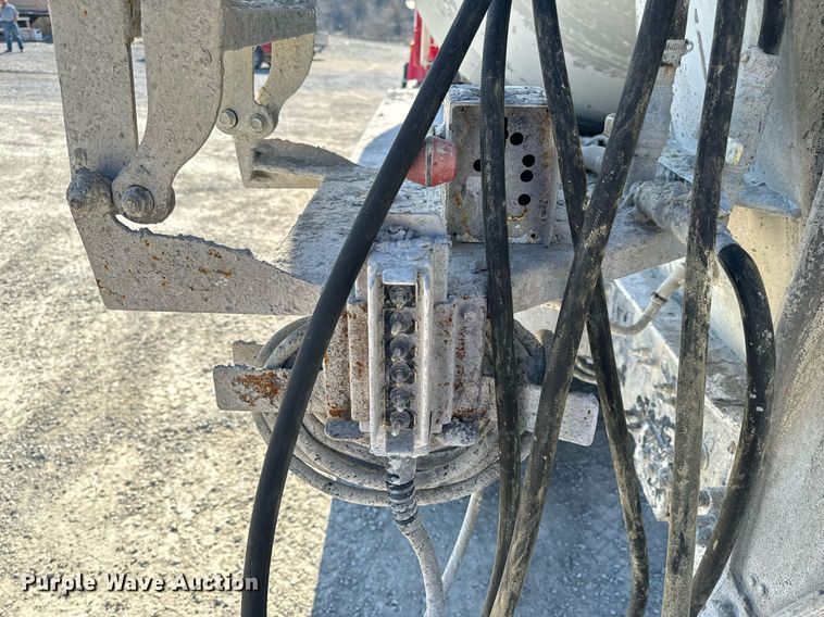 image for item DL4394 2006 Volvo VHD ready mix truck