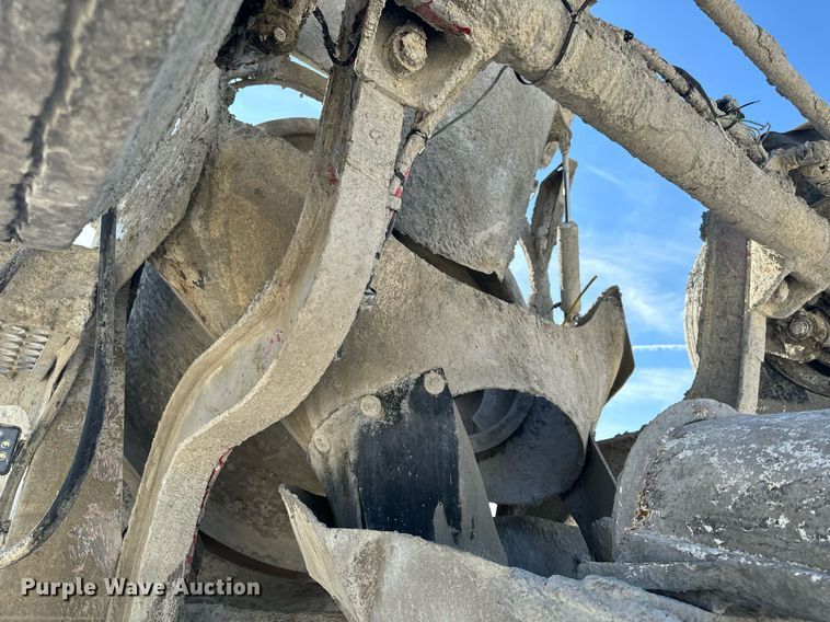 image for item DL4394 2006 Volvo VHD ready mix truck