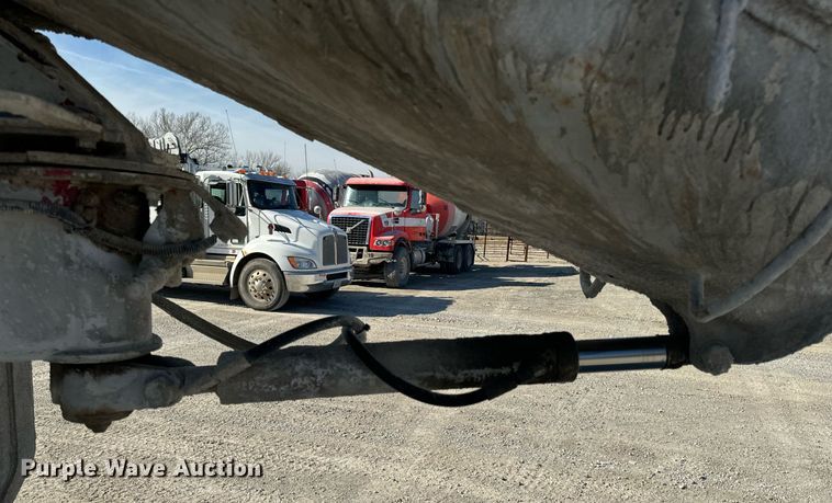 image for item DL4394 2006 Volvo VHD ready mix truck