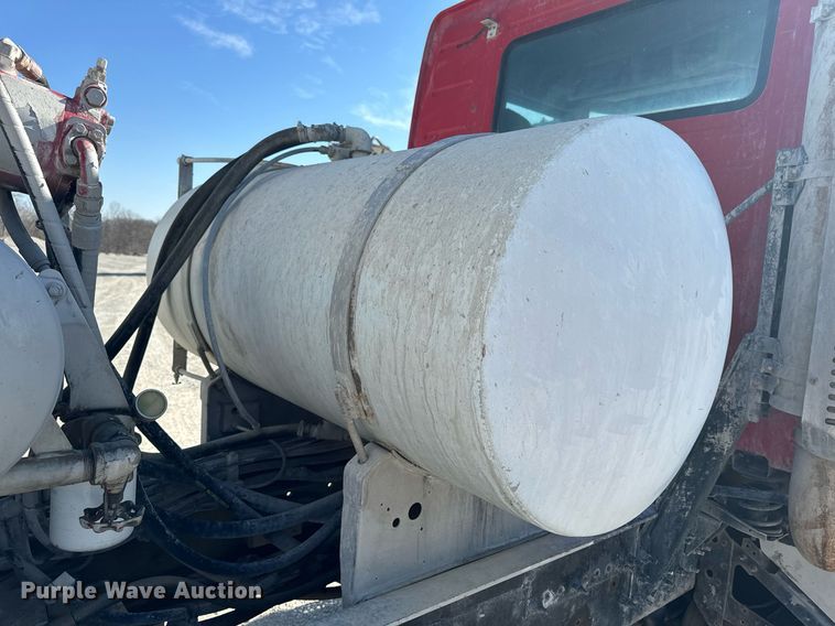 image for item DL4394 2006 Volvo VHD ready mix truck