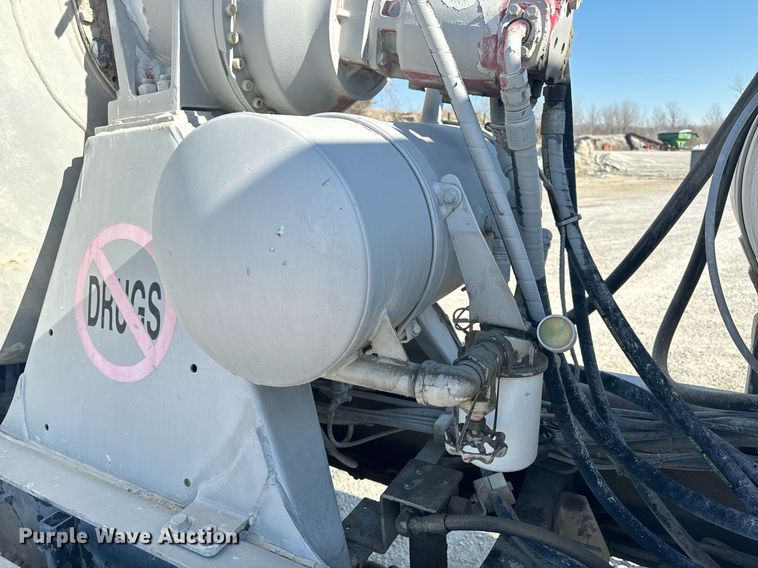 image for item DL4394 2006 Volvo VHD ready mix truck