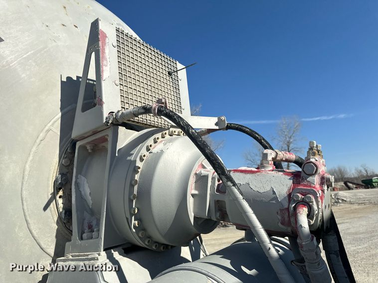 image for item DL4394 2006 Volvo VHD ready mix truck