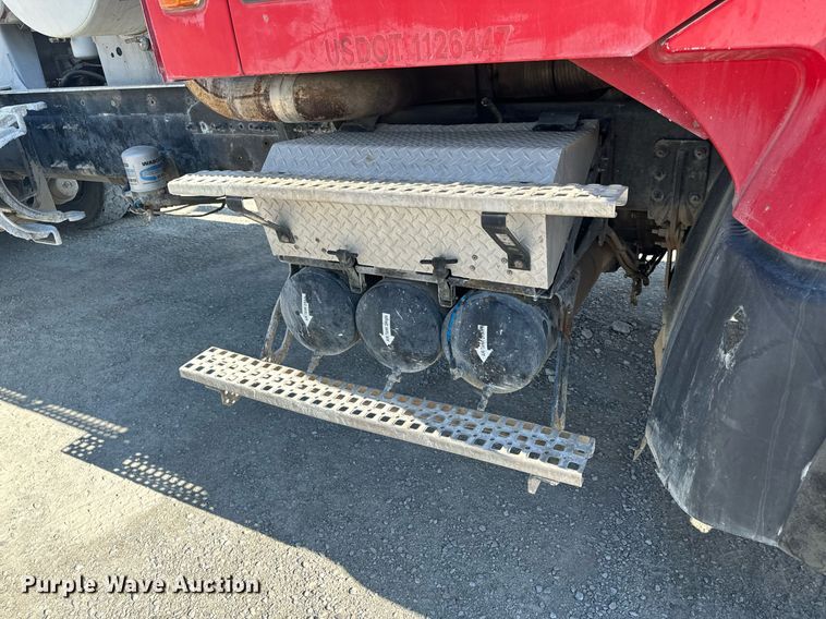 image for item DL4394 2006 Volvo VHD ready mix truck