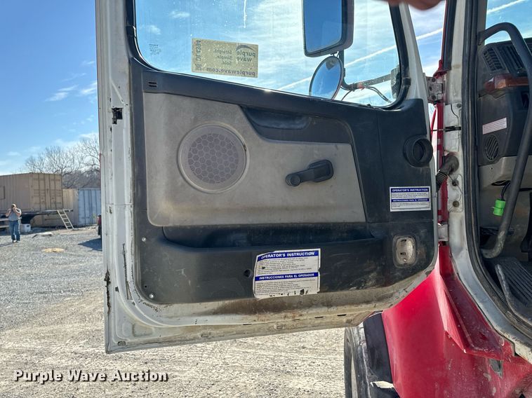 image for item DL4394 2006 Volvo VHD ready mix truck