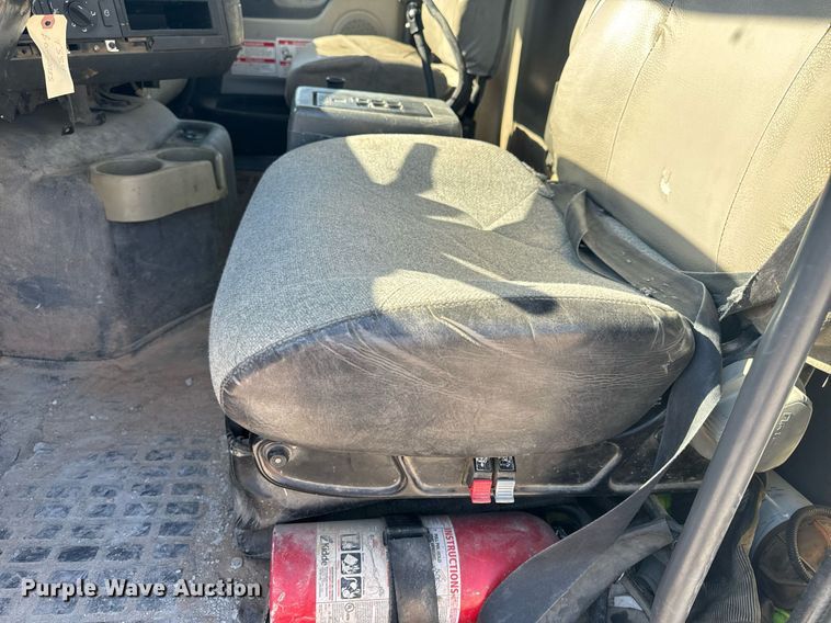 image for item DL4394 2006 Volvo VHD ready mix truck