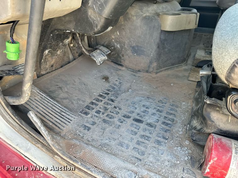 image for item DL4394 2006 Volvo VHD ready mix truck