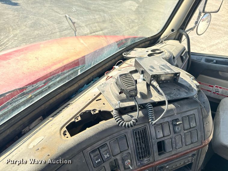 image for item DL4394 2006 Volvo VHD ready mix truck