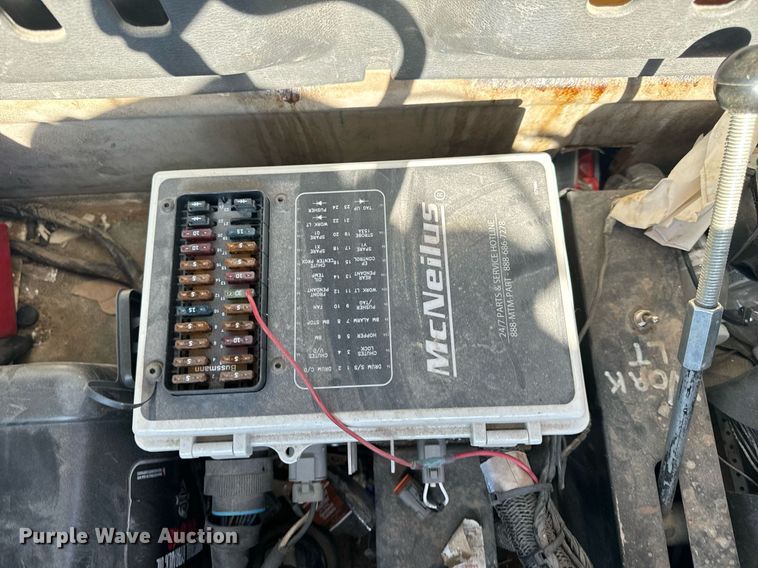 image for item DL4394 2006 Volvo VHD ready mix truck