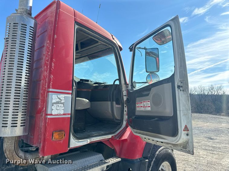 image for item DL4394 2006 Volvo VHD ready mix truck