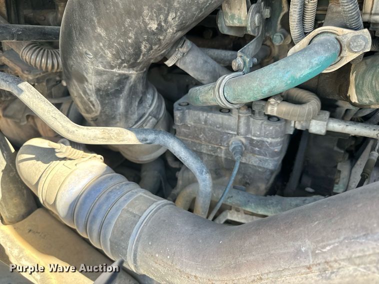 image for item DL4394 2006 Volvo VHD ready mix truck