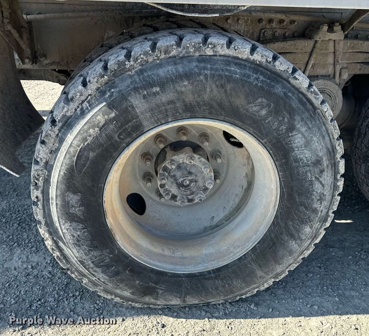 image for item DL4394 2006 Volvo VHD ready mix truck