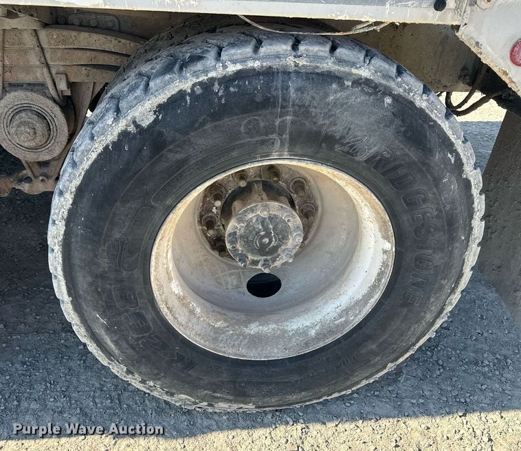 image for item DL4394 2006 Volvo VHD ready mix truck