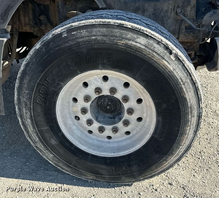 image for item DL4394 2006 Volvo VHD ready mix truck