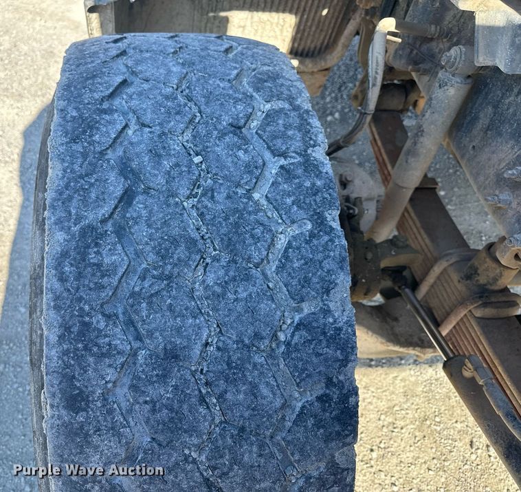 image for item DL4394 2006 Volvo VHD ready mix truck