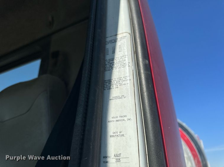 image for item DL4394 2006 Volvo VHD ready mix truck