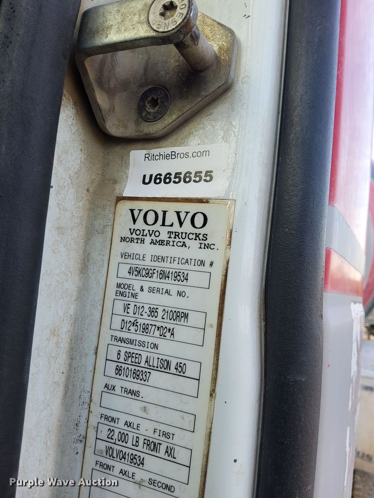 image for item DL4394 2006 Volvo VHD ready mix truck