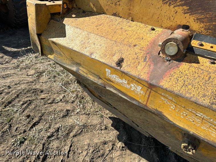 image for item DL4395 2005 John Deere 1812C scraper