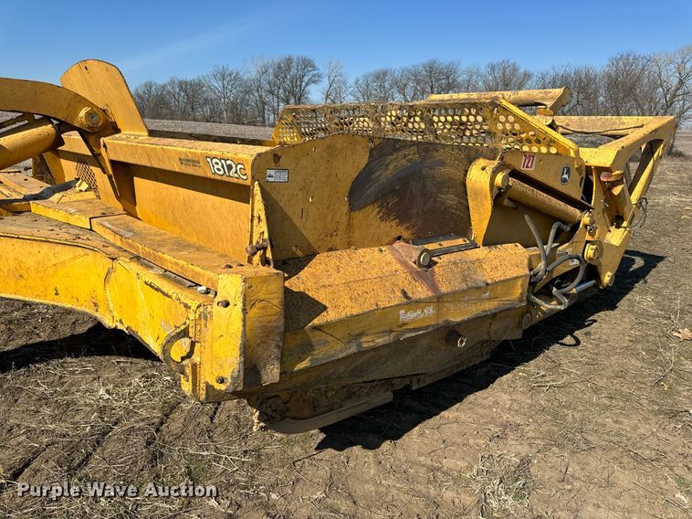 image for item DL4395 2005 John Deere 1812C scraper