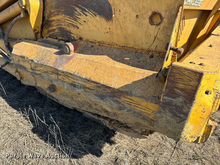 image for item DL4395 2005 John Deere 1812C scraper