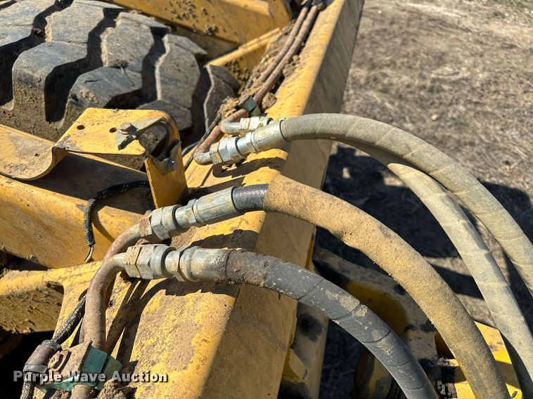 image for item DL4395 2005 John Deere 1812C scraper