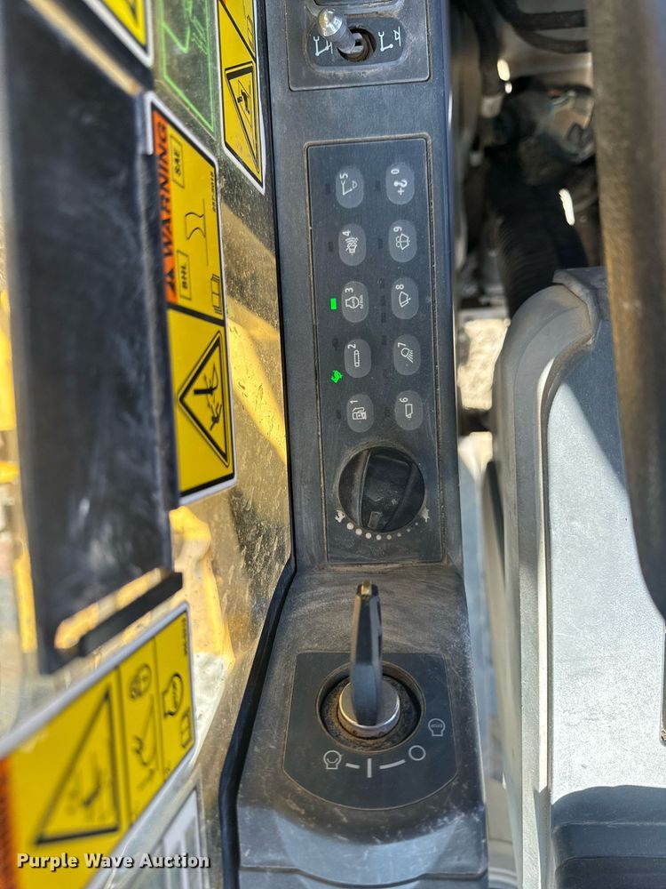 image for item DL4397 2015 Caterpillar 336FL excavator