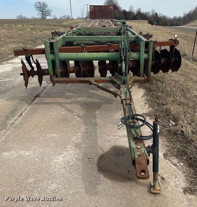 image for item DL4399 John Deere T0355 off-set disk