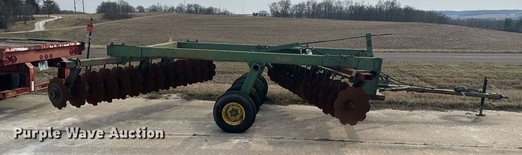 image for item DL4399 John Deere T0355 off-set disk