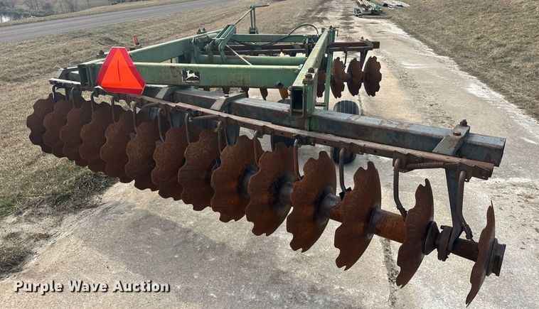 image for item DL4399 John Deere T0355 off-set disk