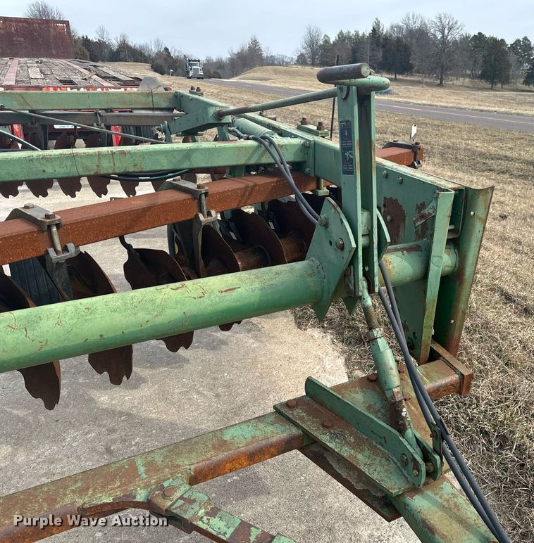 image for item DL4399 John Deere T0355 off-set disk