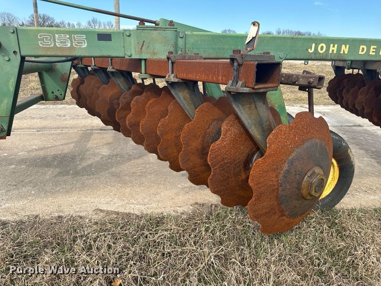 image for item DL4399 John Deere T0355 off-set disk