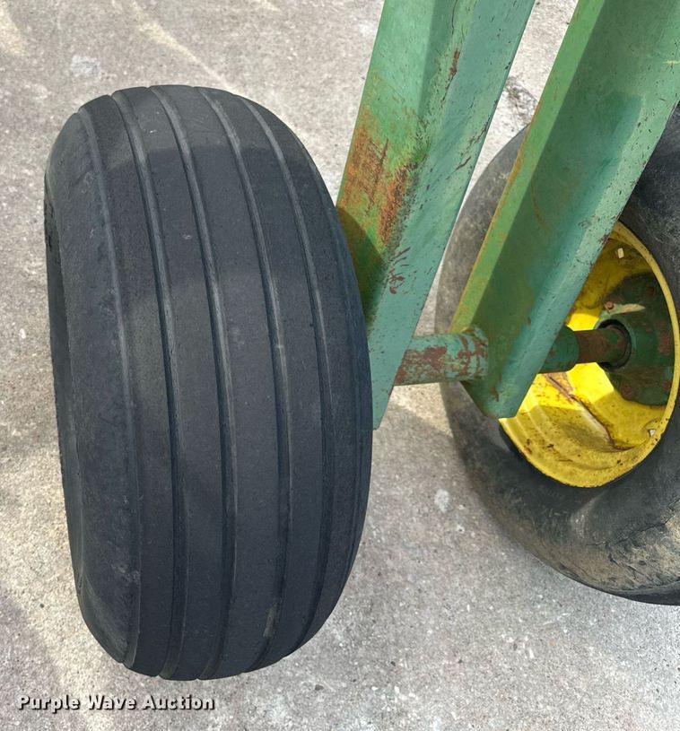 image for item DL4399 John Deere T0355 off-set disk