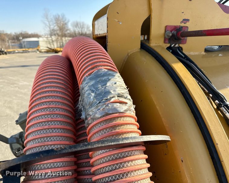 image for item DL4400 2018 Vermeer LP873SDT vacuum excavator