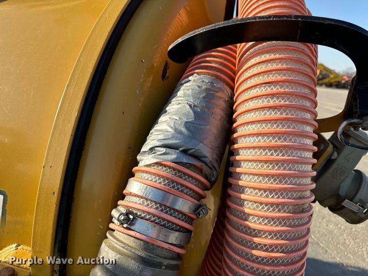 image for item DL4400 2018 Vermeer LP873SDT vacuum excavator