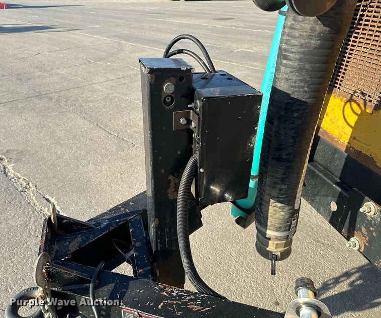 image for item DL4400 2018 Vermeer LP873SDT vacuum excavator