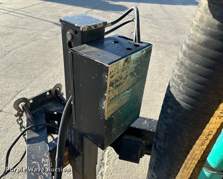 image for item DL4400 2018 Vermeer LP873SDT vacuum excavator