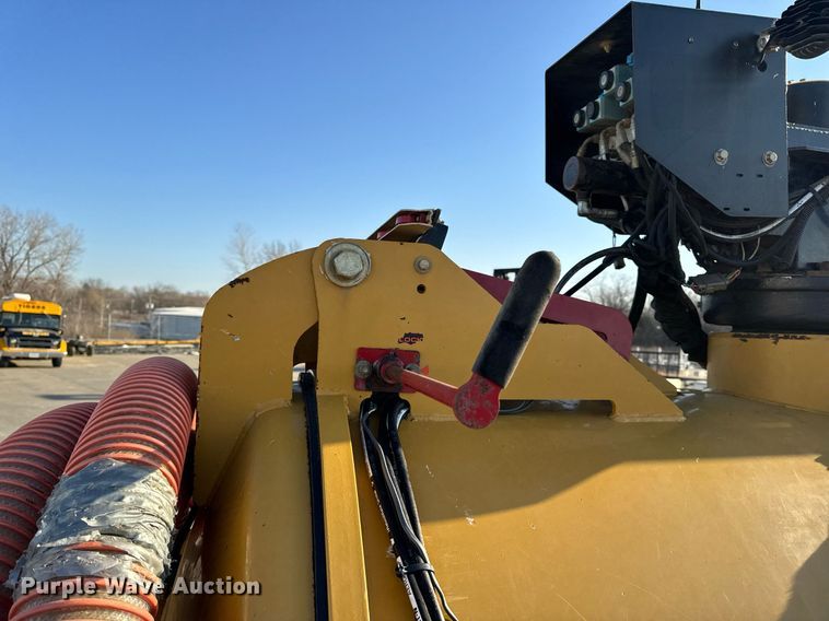 image for item DL4400 2018 Vermeer LP873SDT vacuum excavator