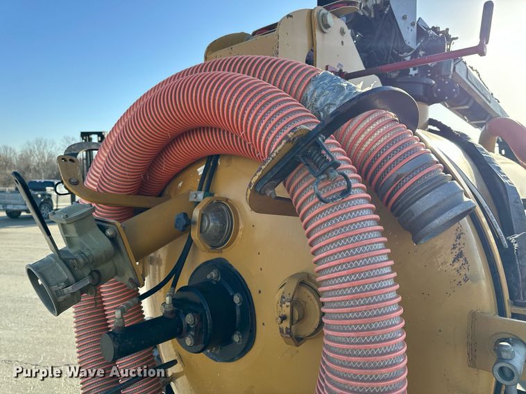 image for item DL4400 2018 Vermeer LP873SDT vacuum excavator