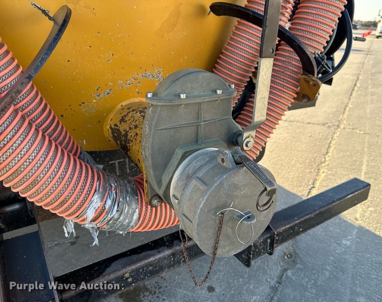 image for item DL4400 2018 Vermeer LP873SDT vacuum excavator