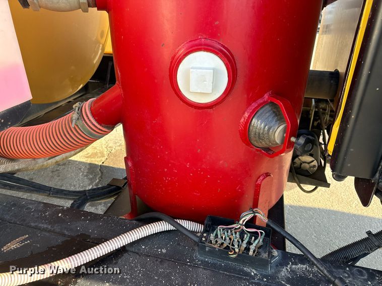 image for item DL4400 2018 Vermeer LP873SDT vacuum excavator