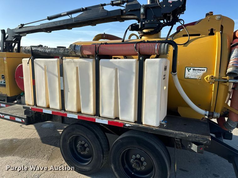 image for item DL4400 2018 Vermeer LP873SDT vacuum excavator