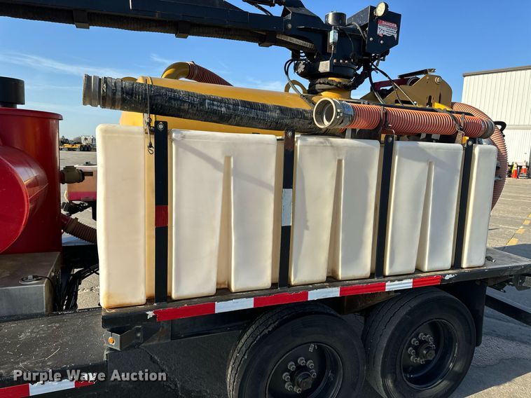 image for item DL4400 2018 Vermeer LP873SDT vacuum excavator