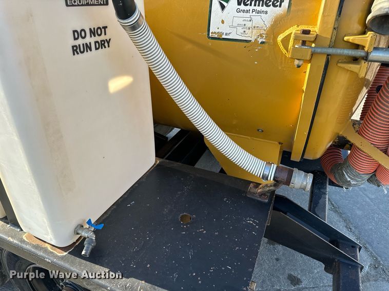 image for item DL4400 2018 Vermeer LP873SDT vacuum excavator