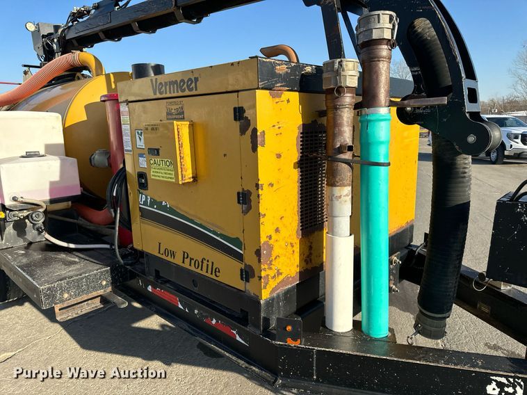 image for item DL4400 2018 Vermeer LP873SDT vacuum excavator