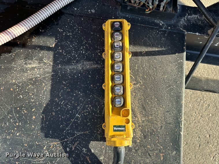 image for item DL4400 2018 Vermeer LP873SDT vacuum excavator