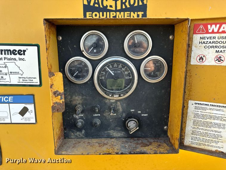 image for item DL4400 2018 Vermeer LP873SDT vacuum excavator